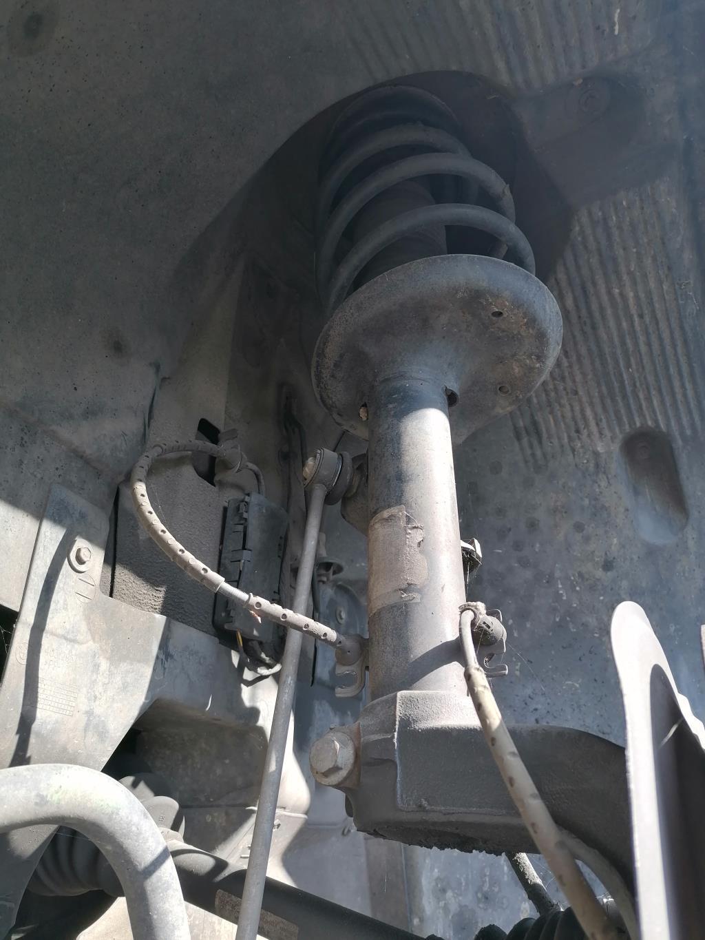 Amortisseur avant gauche BMW X3 E83 PHASE 1 Diesel - 1