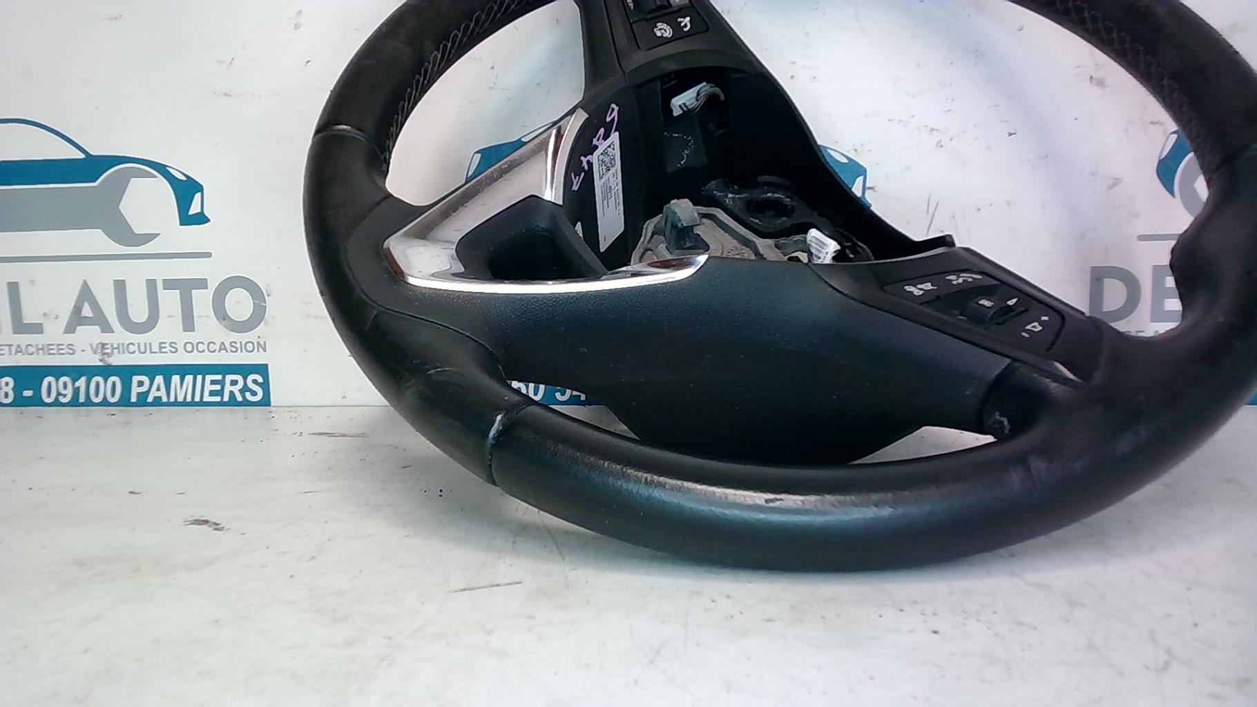 Volant OPEL CORSA E Essence - 1