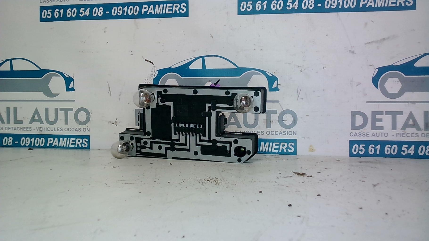 Base portalampade fanale posteriore destro RENAULT CLIO 1 PHASE 3 Diésel - 1
