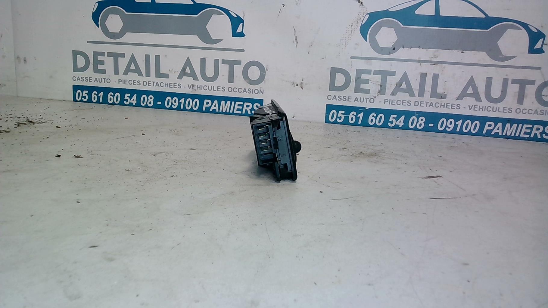 Eclairage de plafonnier CITROEN BERLINGO 1 PHASE 1 Diesel - 1