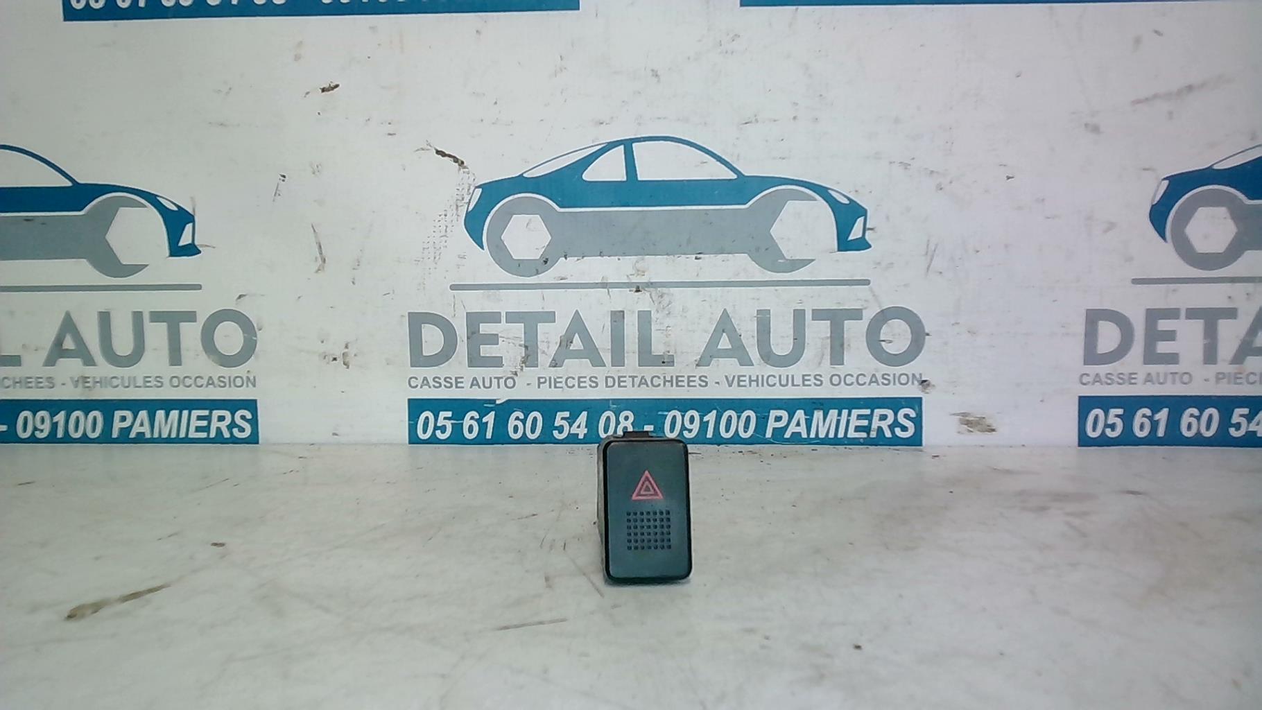 Bouton de warning HONDA ACCORD 6 PHASE 1 Essence - 1