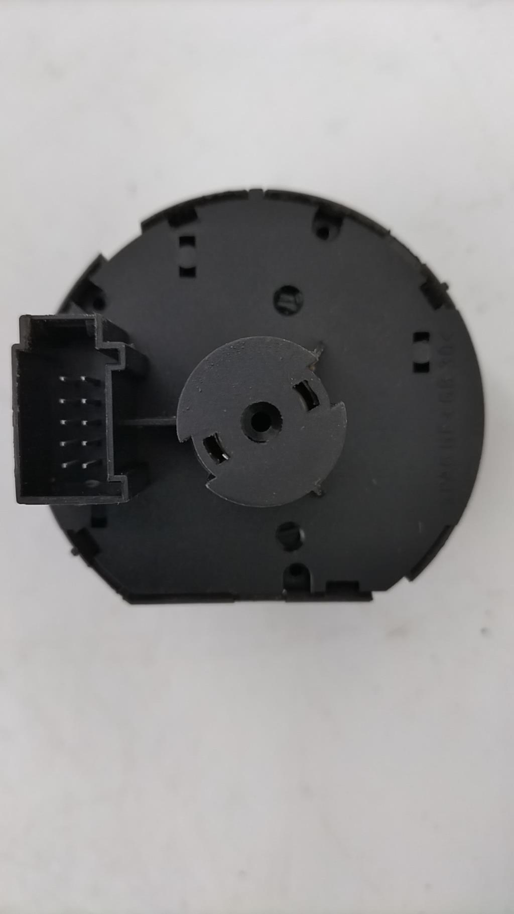 Commande de phare VOLKSWAGEN GOLF 6 Diesel - 1