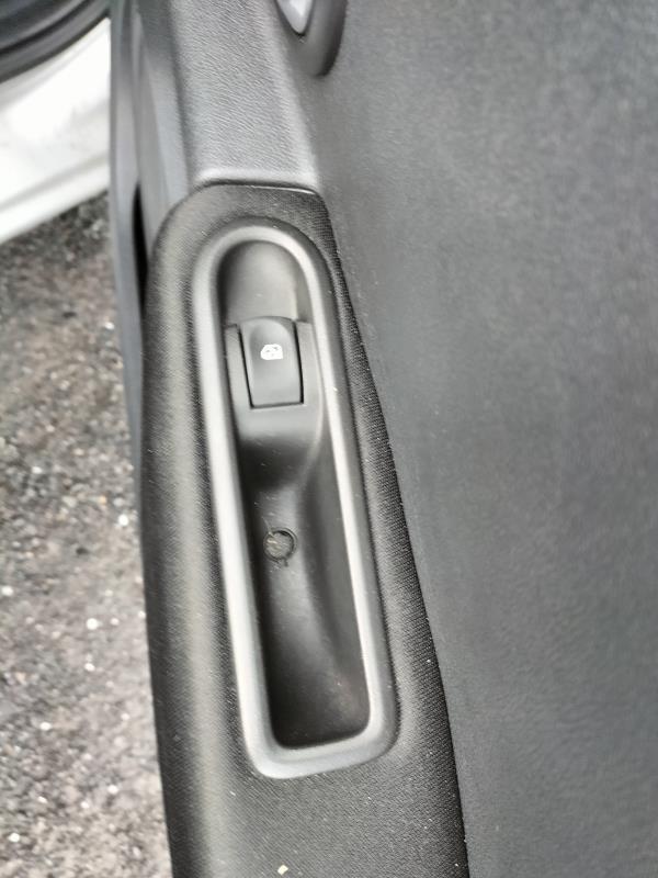 Interruttore lavacristalli posteriore destro RENAULT CLIO 3 PHASE 2 Diésel - 1