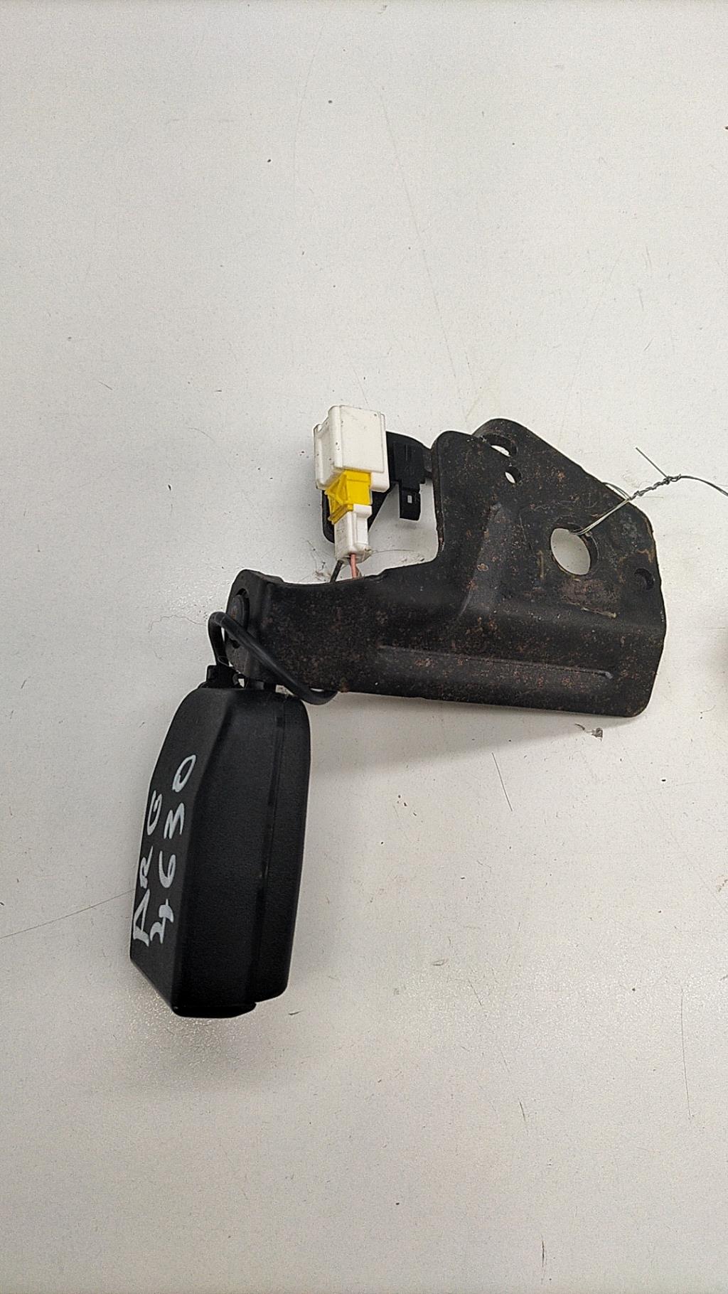 Aggancio cintura sicurezza posteriore sinistro CITROEN C4 1 PHASE 1 Diésel - 1