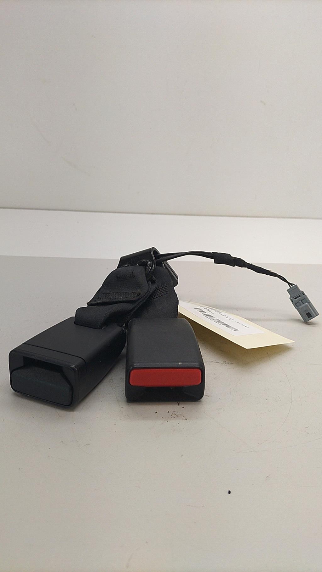 Aggancio cintura sicurezza posteriore sinistro RENAULT CLIO 4 PHASE 1 Diésel - 1