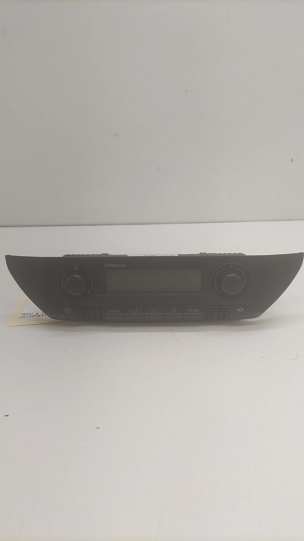 Commande chauffage VOLKSWAGEN POLO 4 PHASE 2 Diesel - 1