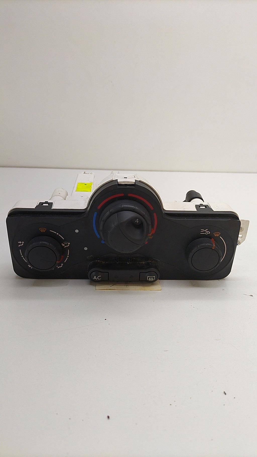 Commande chauffage RENAULT CLIO 3 PHASE 2 Diesel - 1