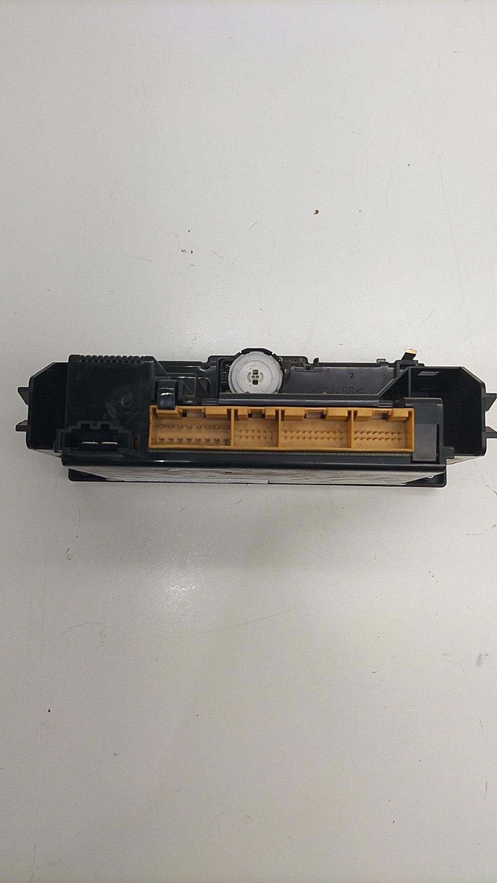 Commande chauffage AUDI A4 1 PHASE 2 Diesel - 1