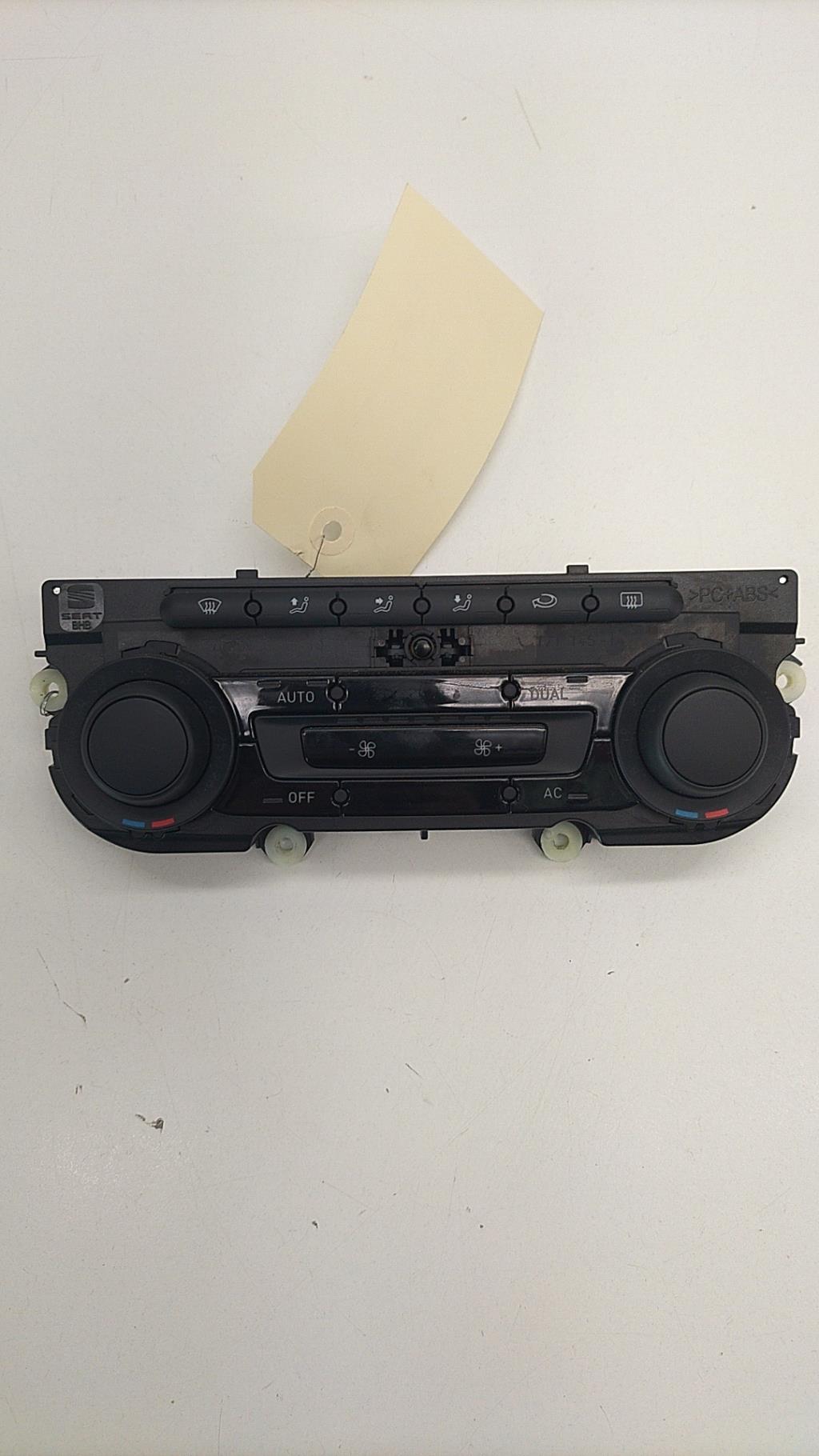 Commande chauffage SEAT LEON 2 PHASE 2 Essence - 1