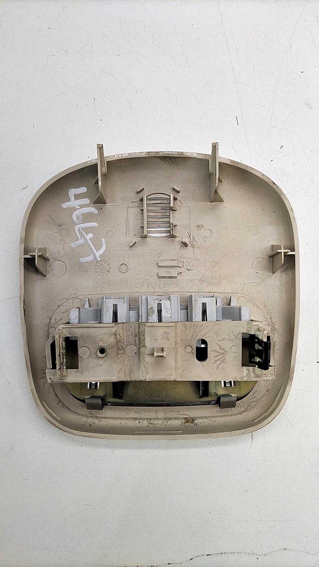 Eclairage de plafonnier CITROEN C4 1 PHASE 1 Essence - 1