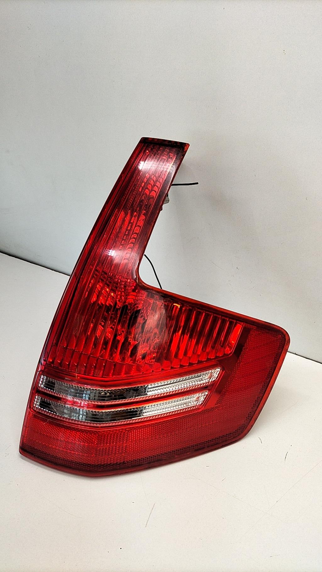 Fanale posteriore principale destro (luci) CITROEN C4 1 PHASE 2 Diésel - 1