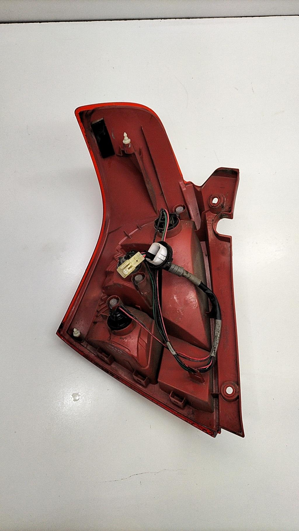 Fanale posteriore principale destro (luci) SUZUKI SWIFT 3 Gasolina - 1