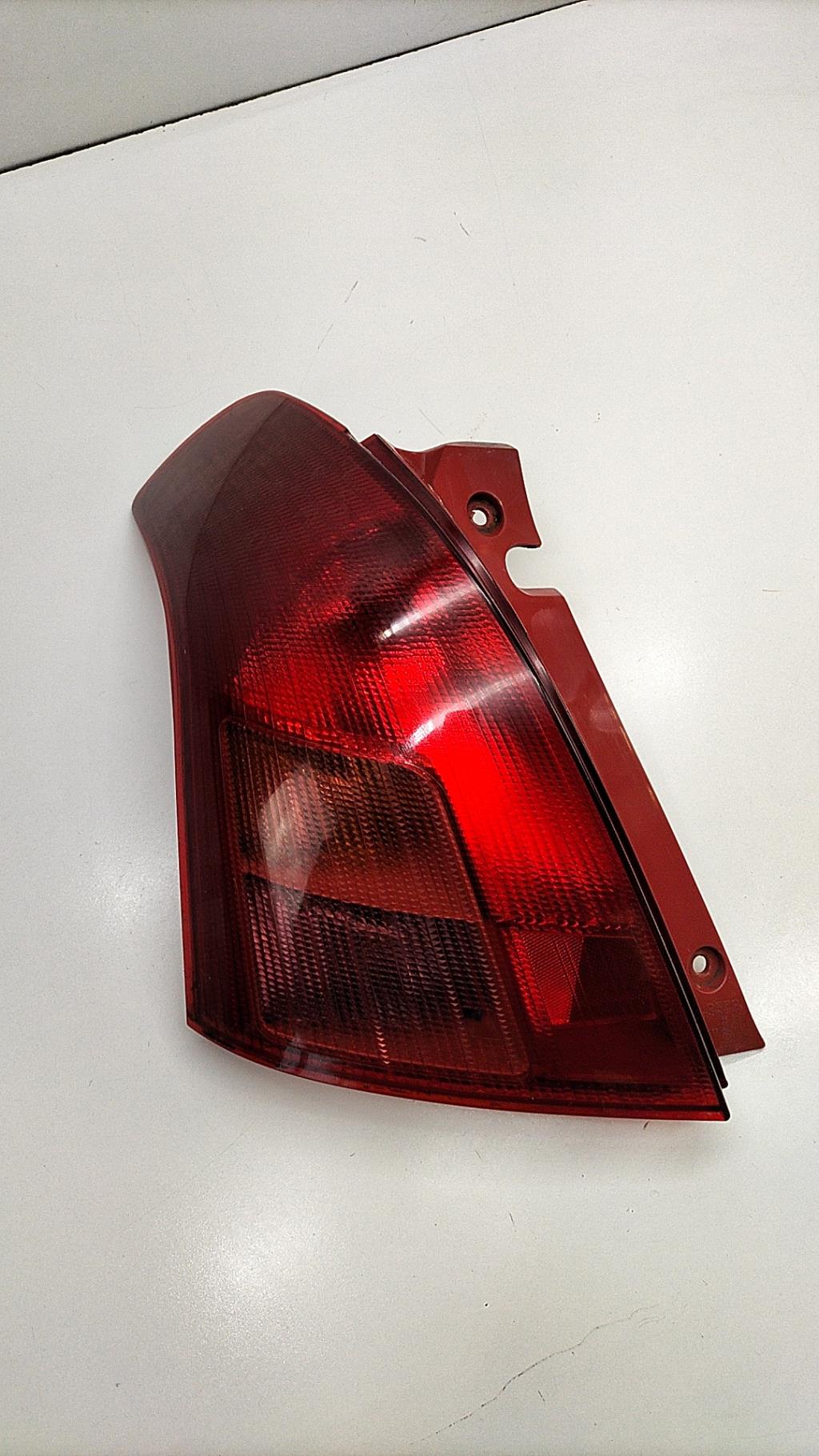 Fanale posteriore principale sinistro (luci) SUZUKI SWIFT 3 Gasolina - 1