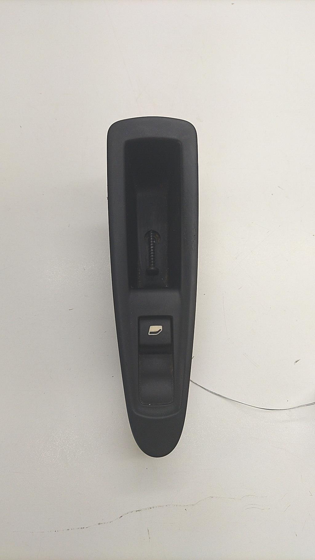 Interruttore lavacristalli posteriore destro CITROEN C4 1 PHASE 1 Diésel - 1