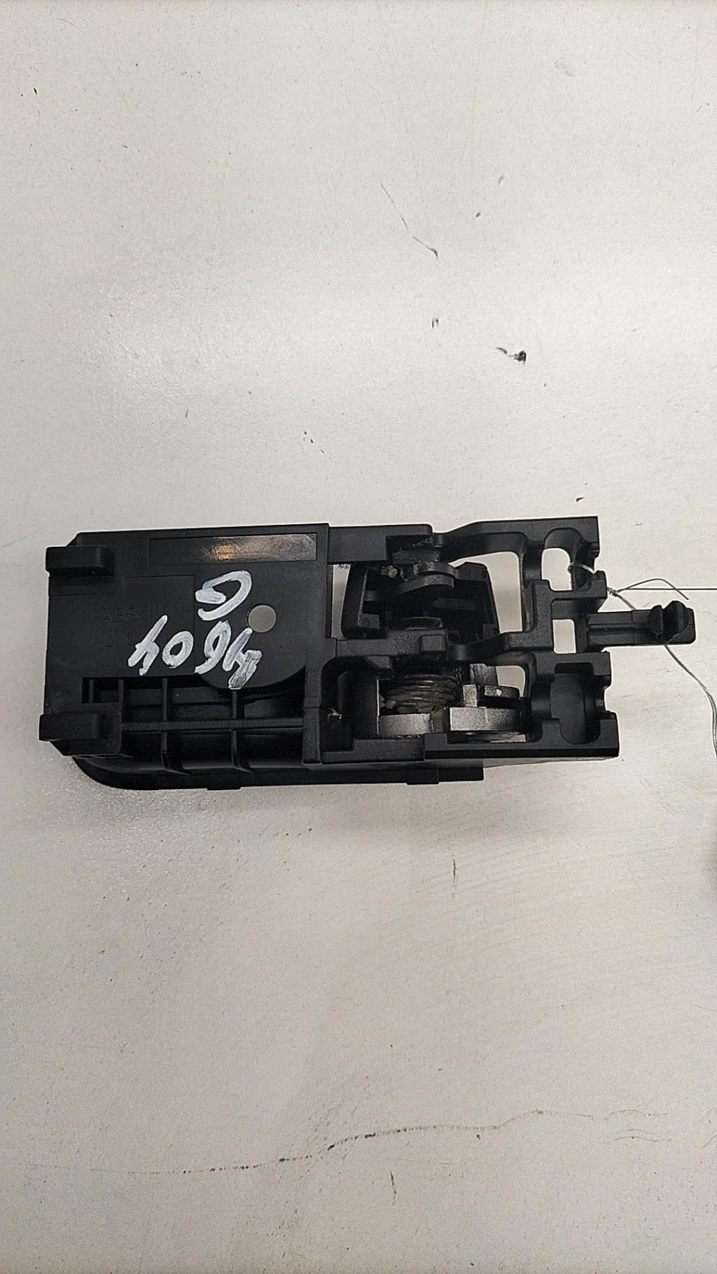 Maniglia interna anteriore sinistra SUZUKI SWIFT 3 Gasolina - 1
