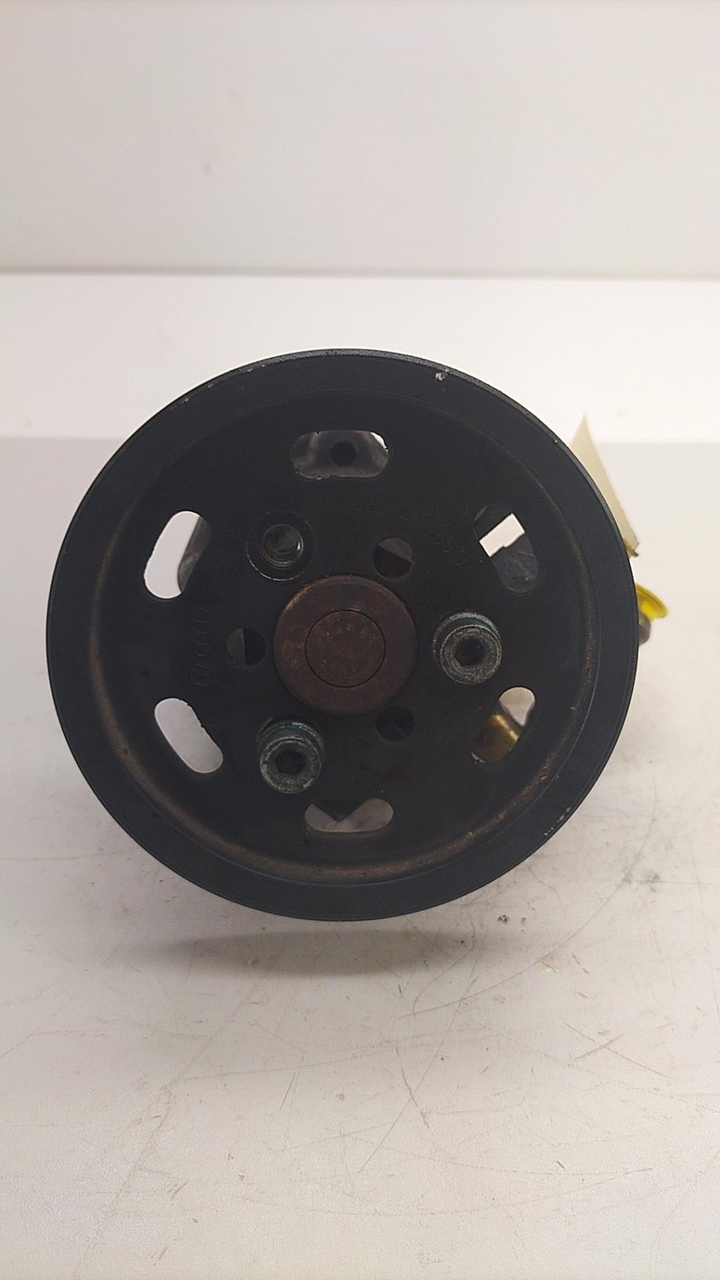 Pompe de direction AUDI A4 1 PHASE 2 Diesel - 1