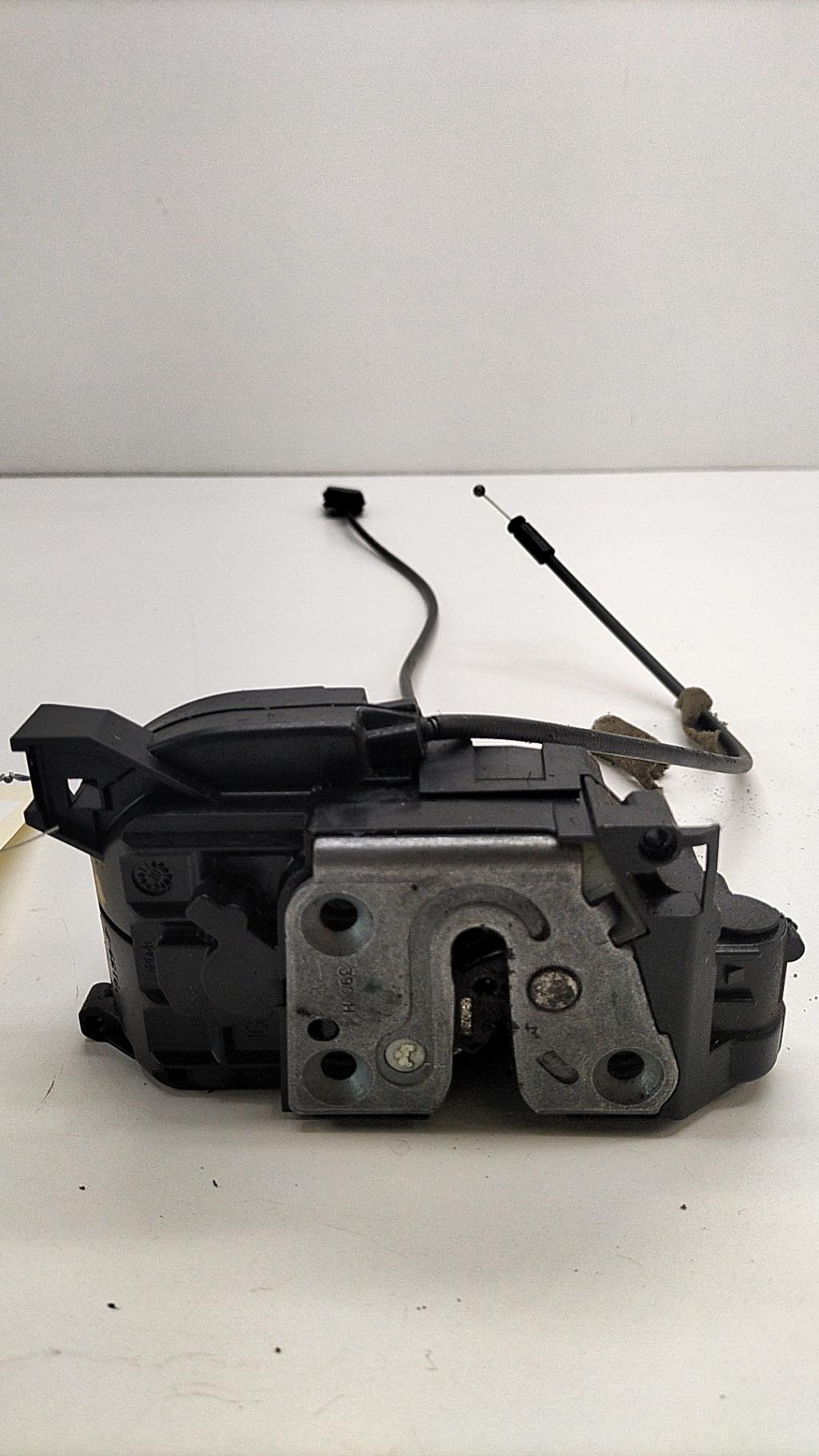 Serratura posteriore sinistra RENAULT CLIO 3 PHASE 1 Diésel - 1
