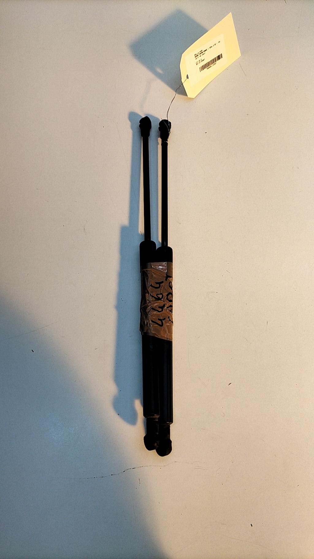 Verin de capot BMW SERIE 3 E90 PHASE 1 Diesel - 1