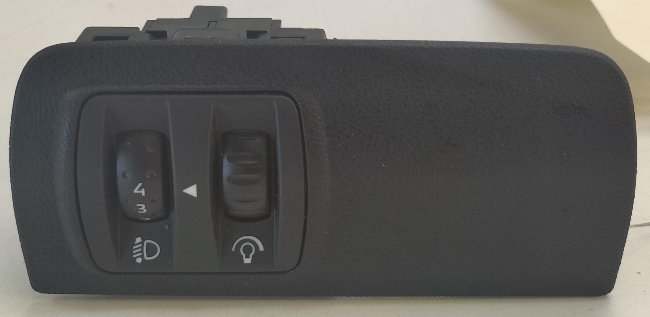 Commande de reglage hauteur de phare RENAULT MEGANE 3 PHASE 2 Diesel - 1