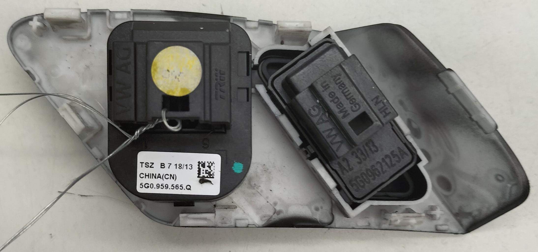 Commande retroviseurs VOLKSWAGEN GOLF 7 PHASE 1 Diesel - 1