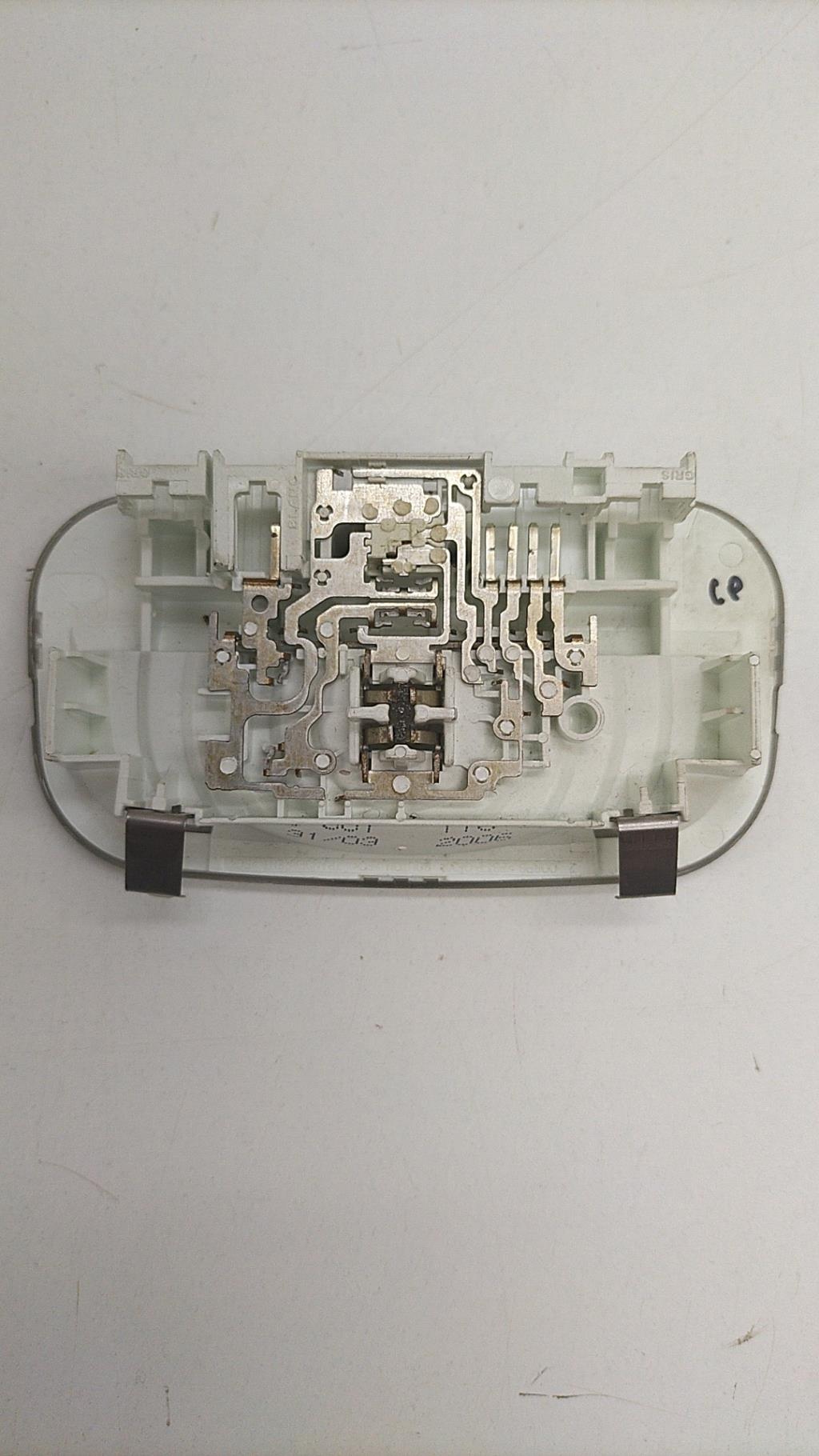 Eclairage de plafonnier PEUGEOT 207 PHASE 1 Diesel - 1