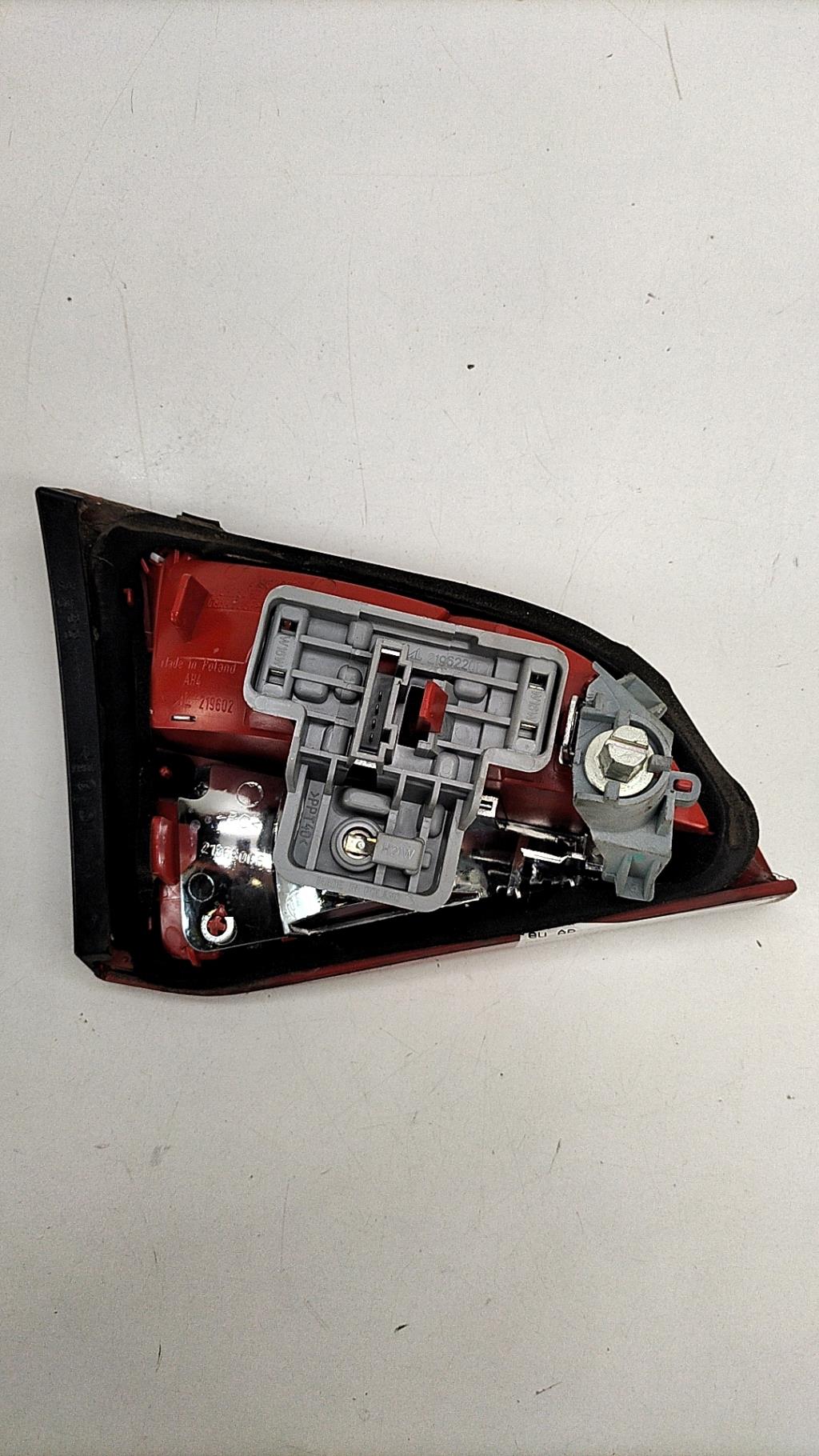Feu arriere secondaire droit (feux) AUDI A4 3 AVANT PHASE 1 BREAK Diesel - 1
