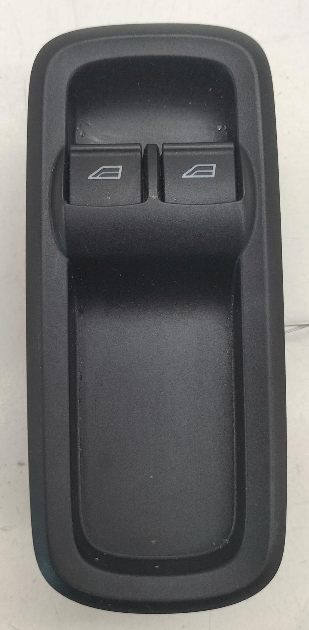 Interruttore lavacristalli anteriore sinistro FORD FIESTA 6 PHASE 1 Gasolina - 1