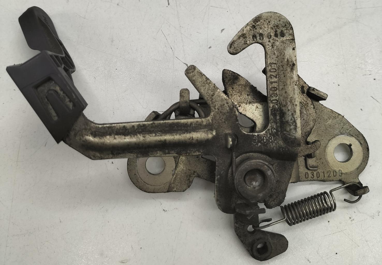 Serrure de capot PEUGEOT 207 PHASE 1 Diesel - 1