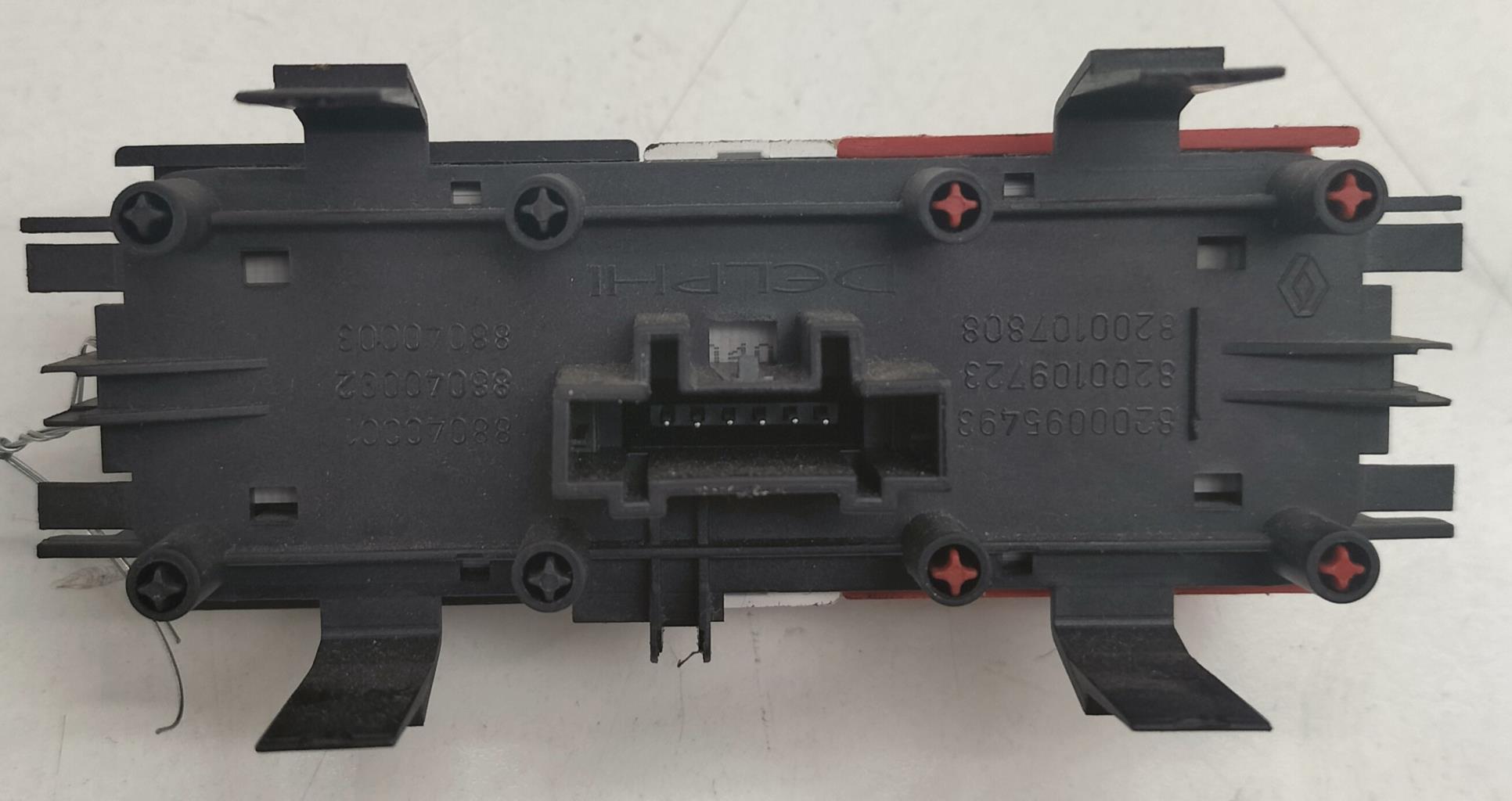 Bouton/Interrupteur RENAULT MEGANE 2 PHASE 1 Diesel - 1