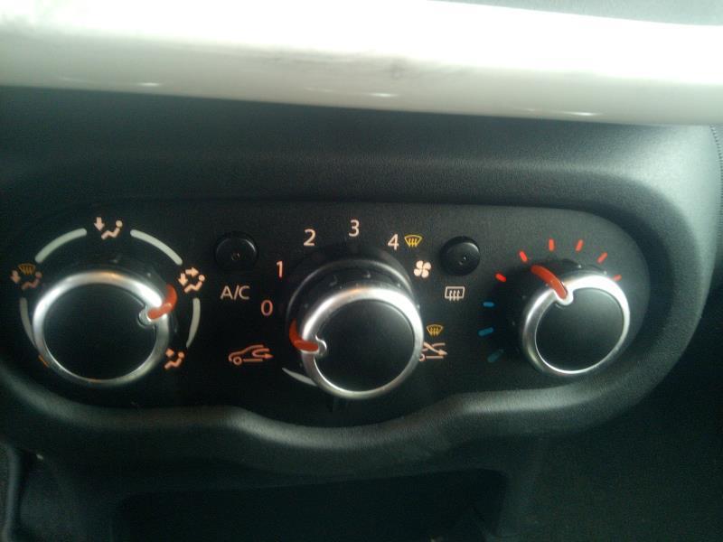 Commande chauffage RENAULT TWINGO 3 PHASE 1 Essence - 1