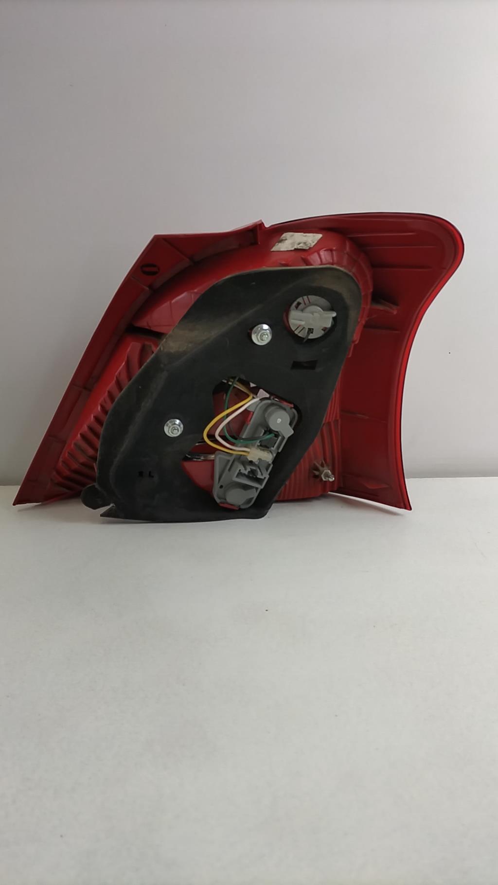 Fanale posteriore principale sinistro (luci) TOYOTA YARIS 2 PHASE 1 Gasolina - 1