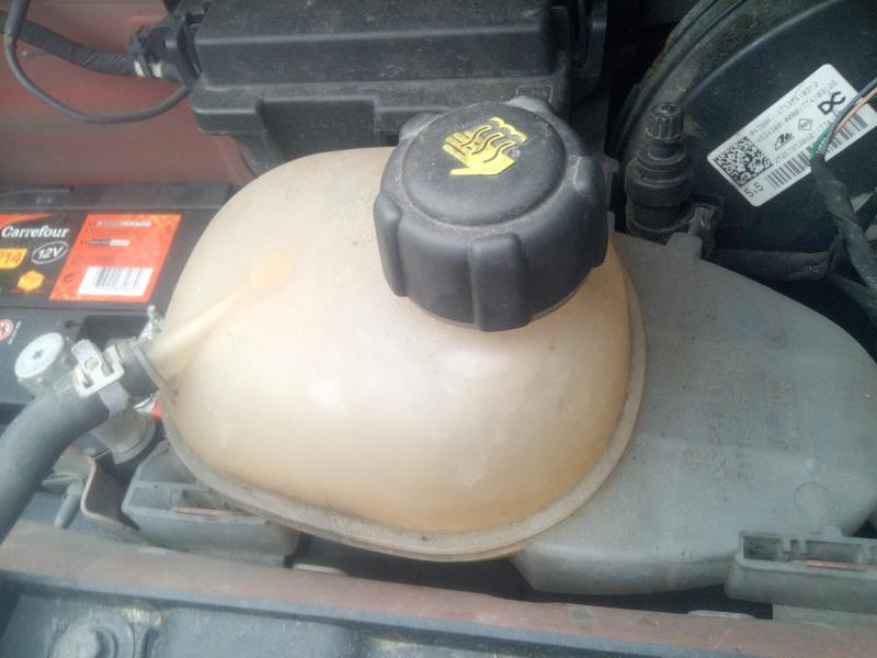 Vase d'expansion RENAULT TWINGO 3 PHASE 1 Essence - 1