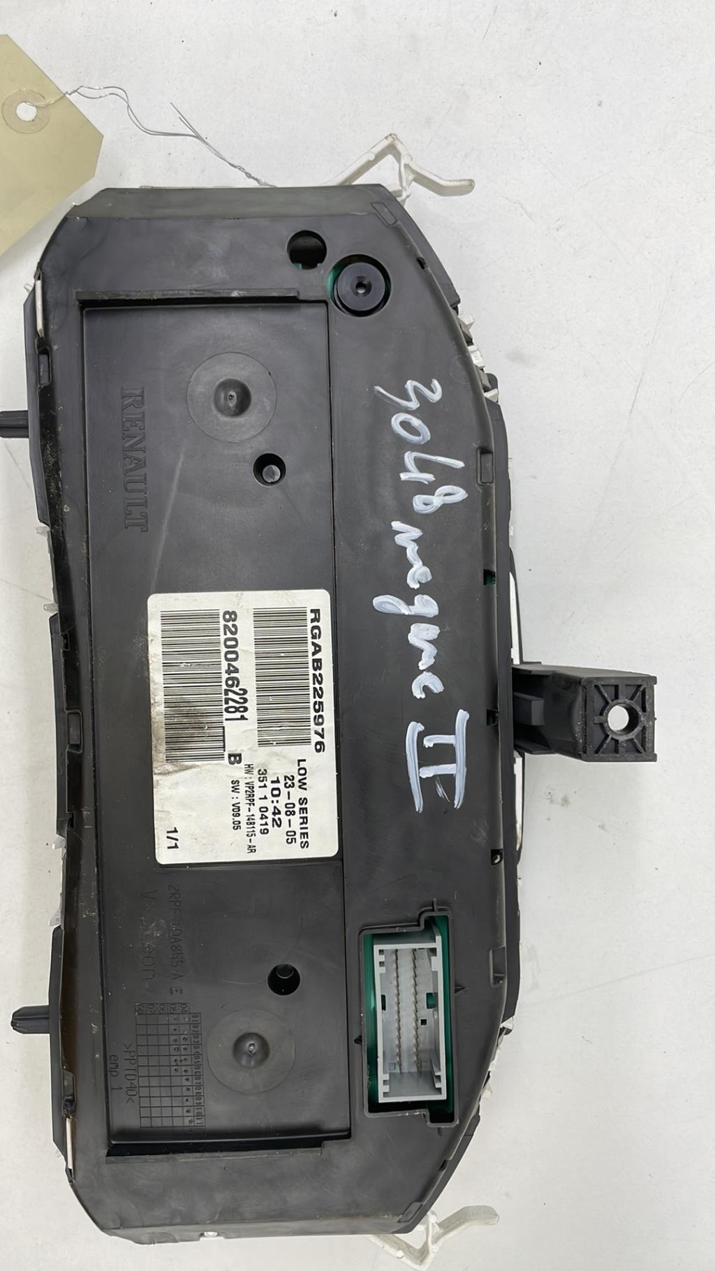 Compteur RENAULT MEGANE 2 PHASE 1 Essence - 1