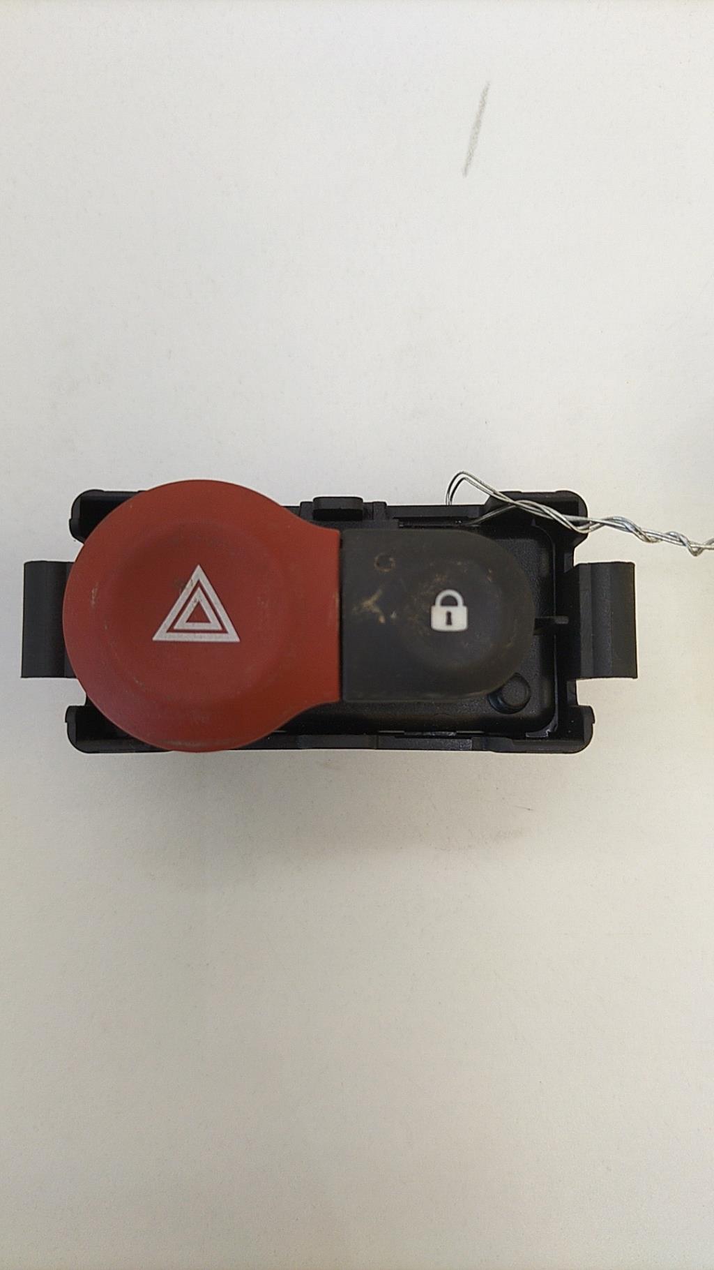 Bouton de warning RENAULT MODUS PHASE 1 Diesel - 1