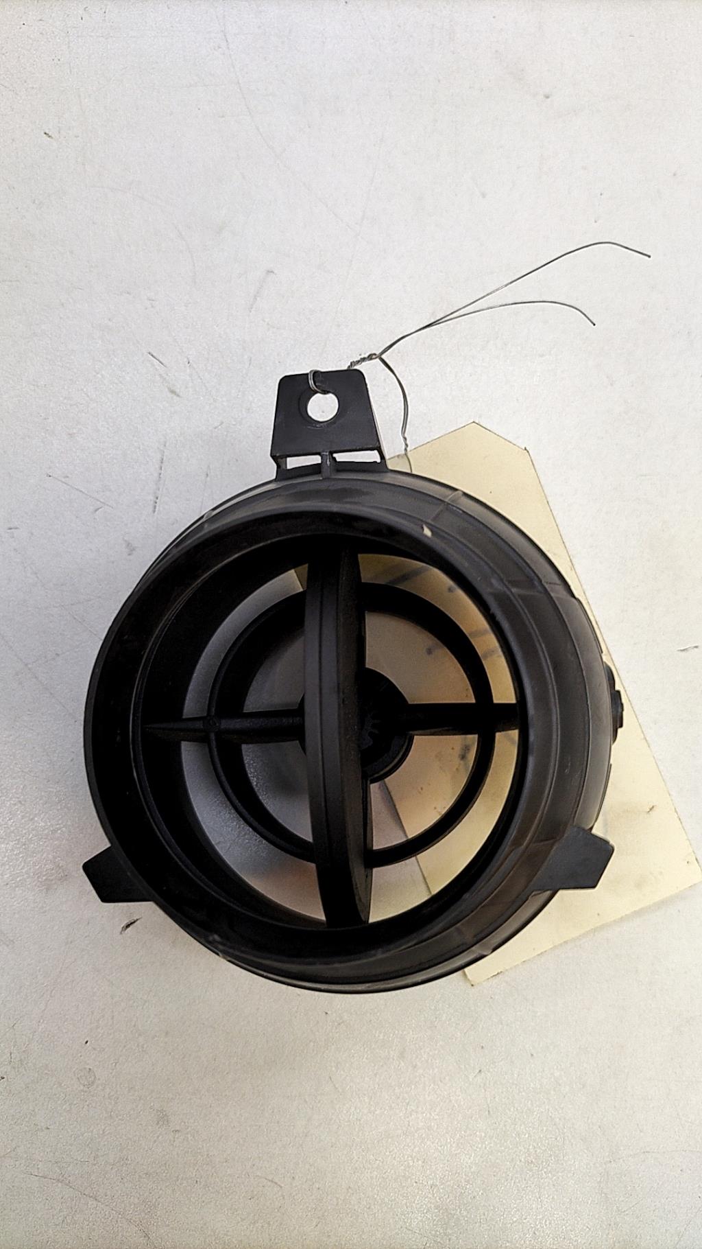 Bocchetta aerazione cruscotto anteriore destra MINI MINI 2 R56 PHASE 1 Diésel - 1