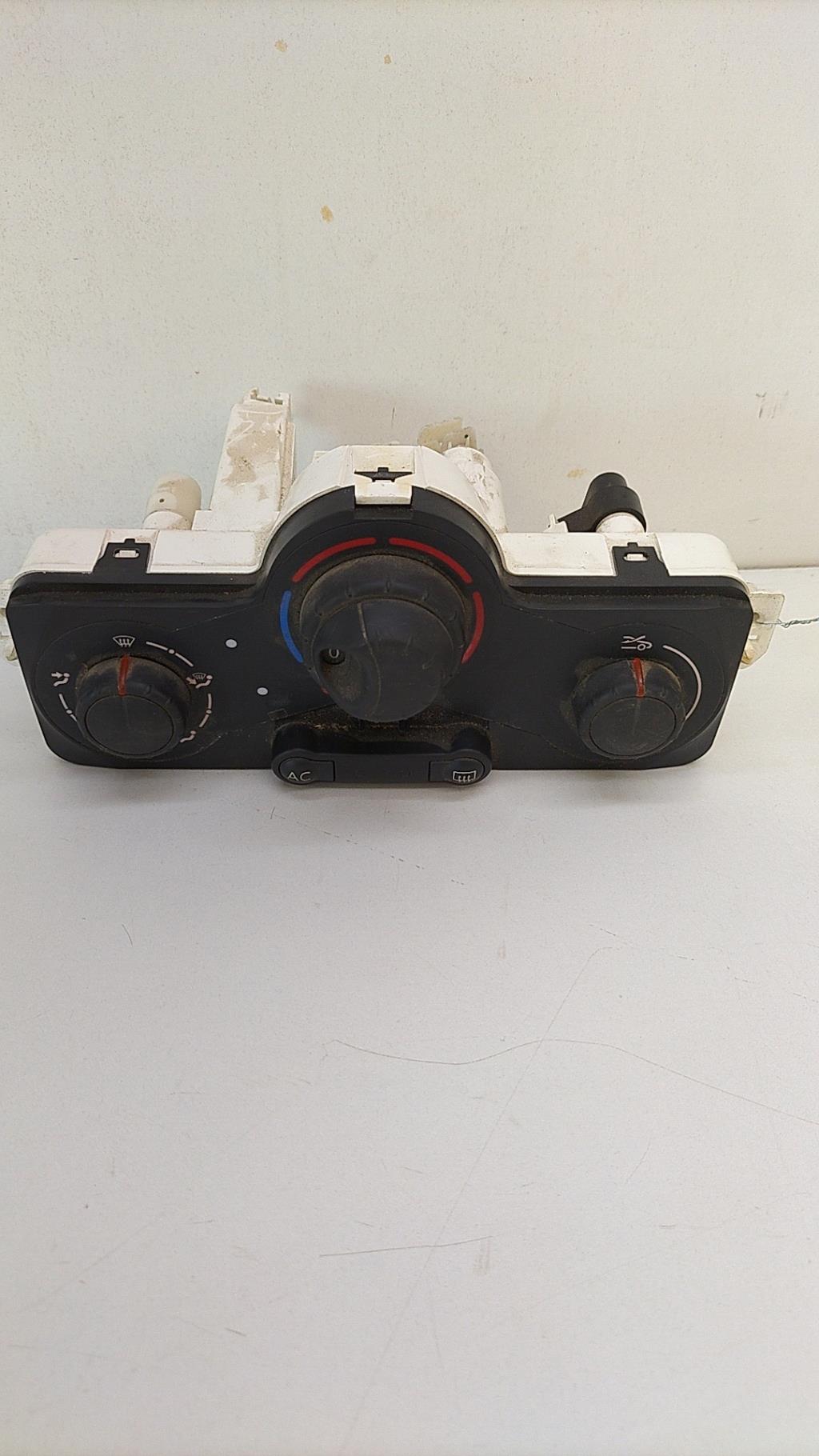 Commande chauffage RENAULT MODUS PHASE 1 Diesel - 1