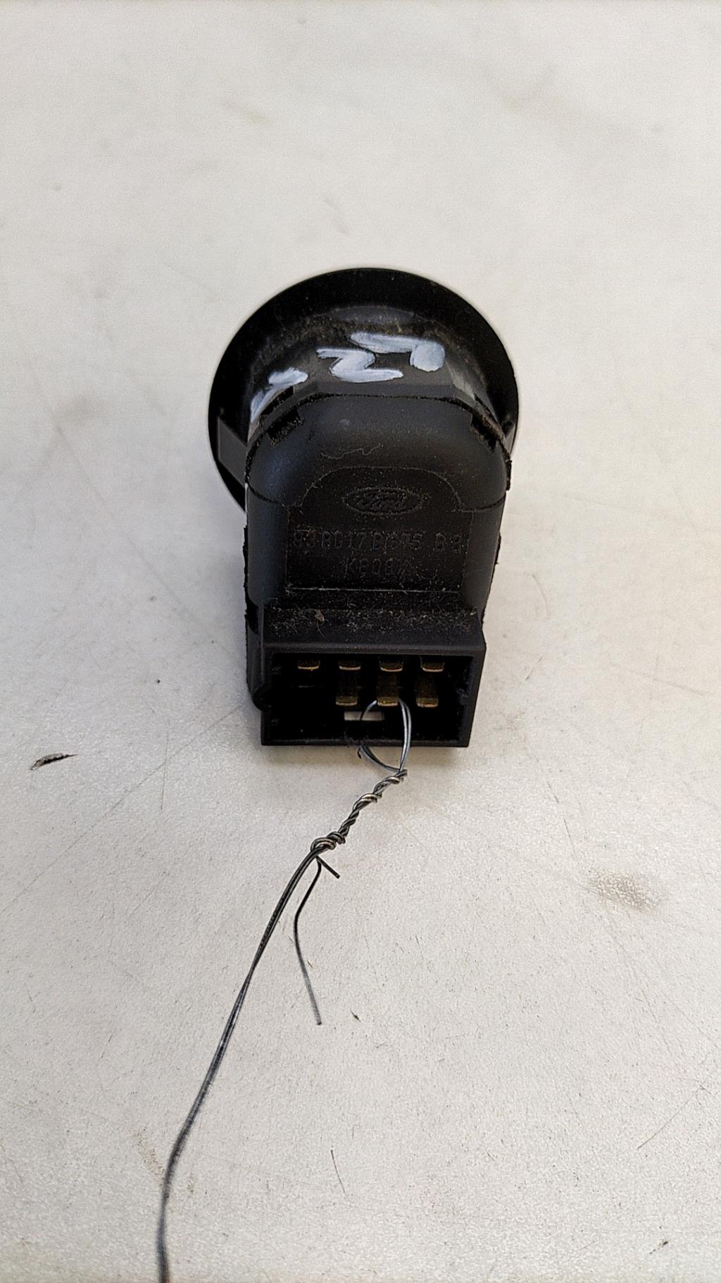 Commande retroviseurs FORD MONDEO 2 BREAK Diesel - 1