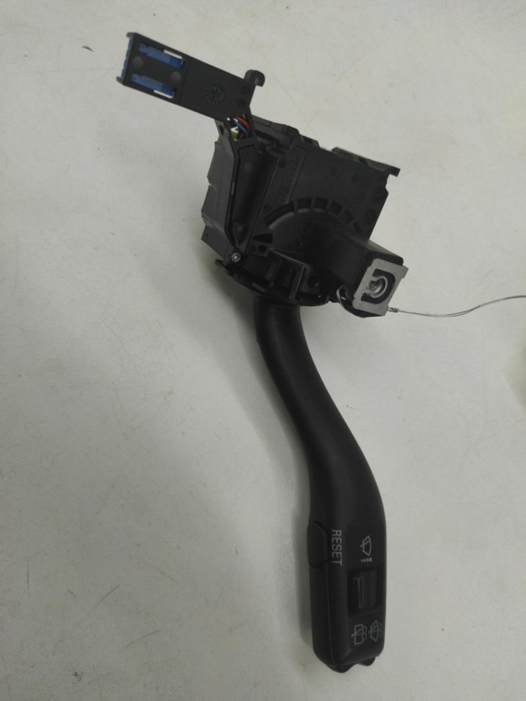 Commodo d'essuie glaces AUDI A3 2 PHASE 1 Diesel - 1