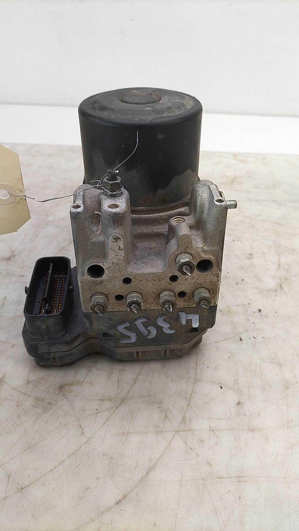 Blocco ABS (antibloccaggio freni) TOYOTA RAV4 3 PHASE 1 Diésel - 1