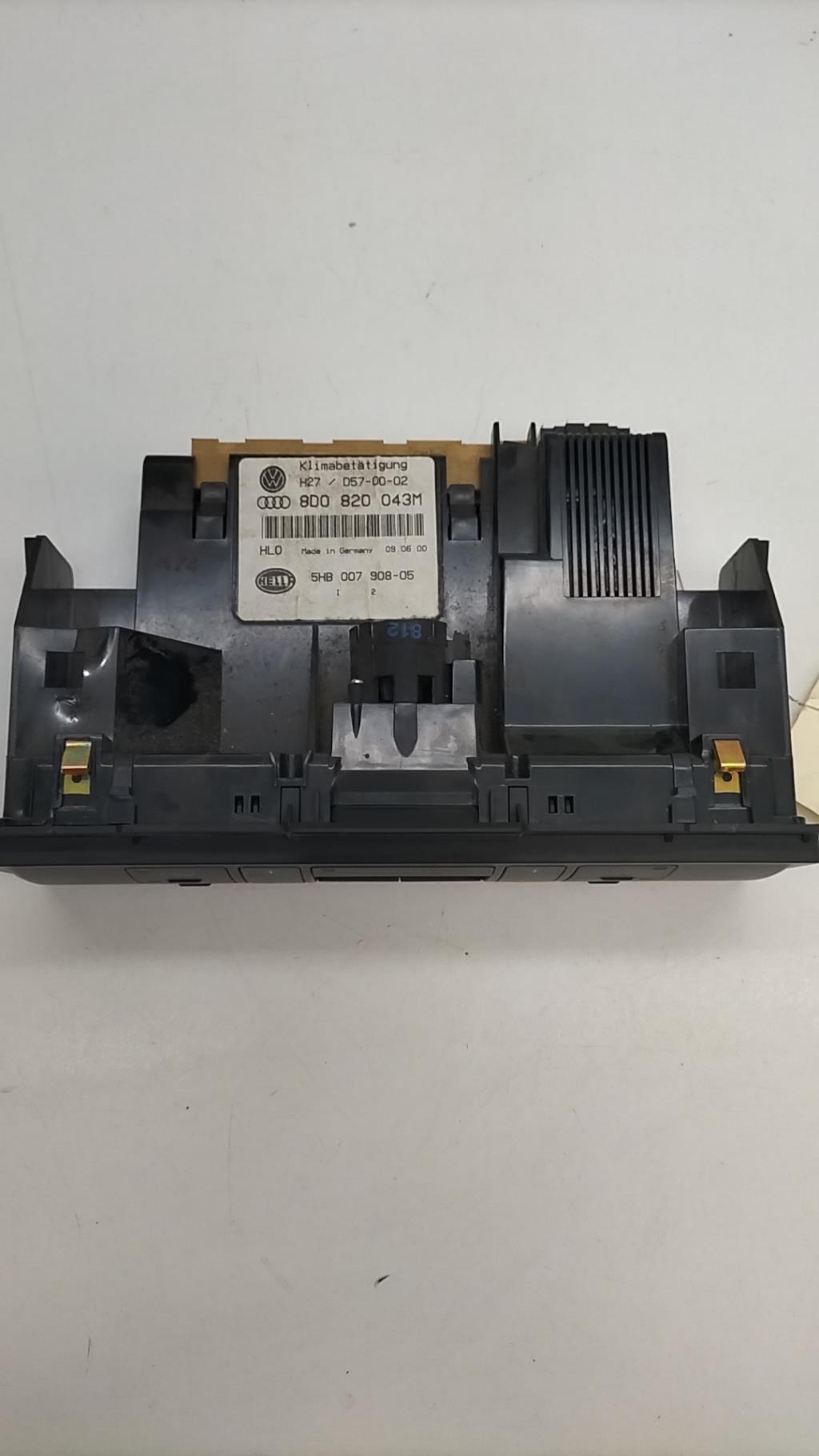 Commande chauffage AUDI A4 1 PHASE 2 Diesel - 1