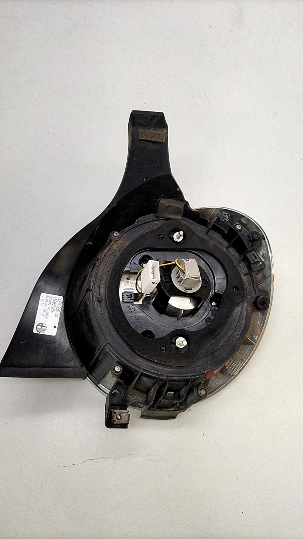 Fanale posteriore principale sinistro (luci) ALFA ROMEO MITO PHASE 1 Diésel - 1