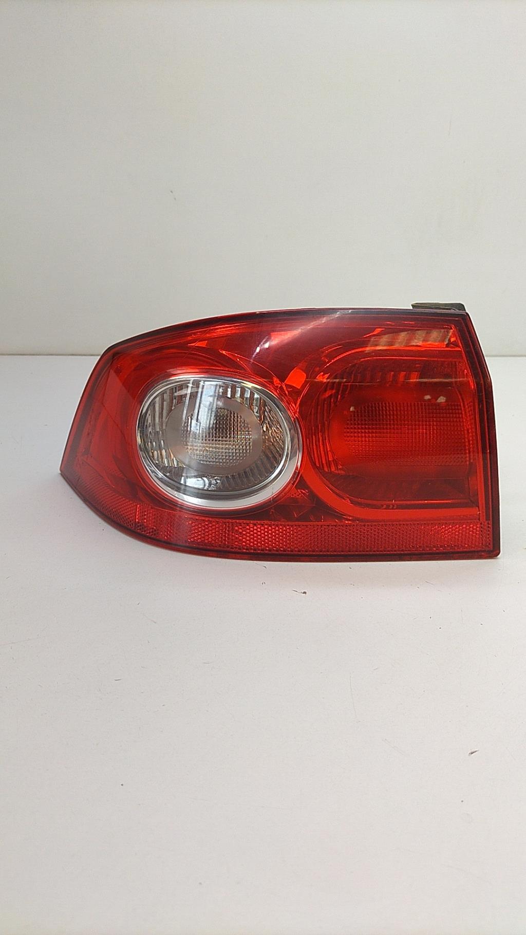 Fanale posteriore principale sinistro (luci) RENAULT LAGUNA 2 PHASE 2 Diésel - 1