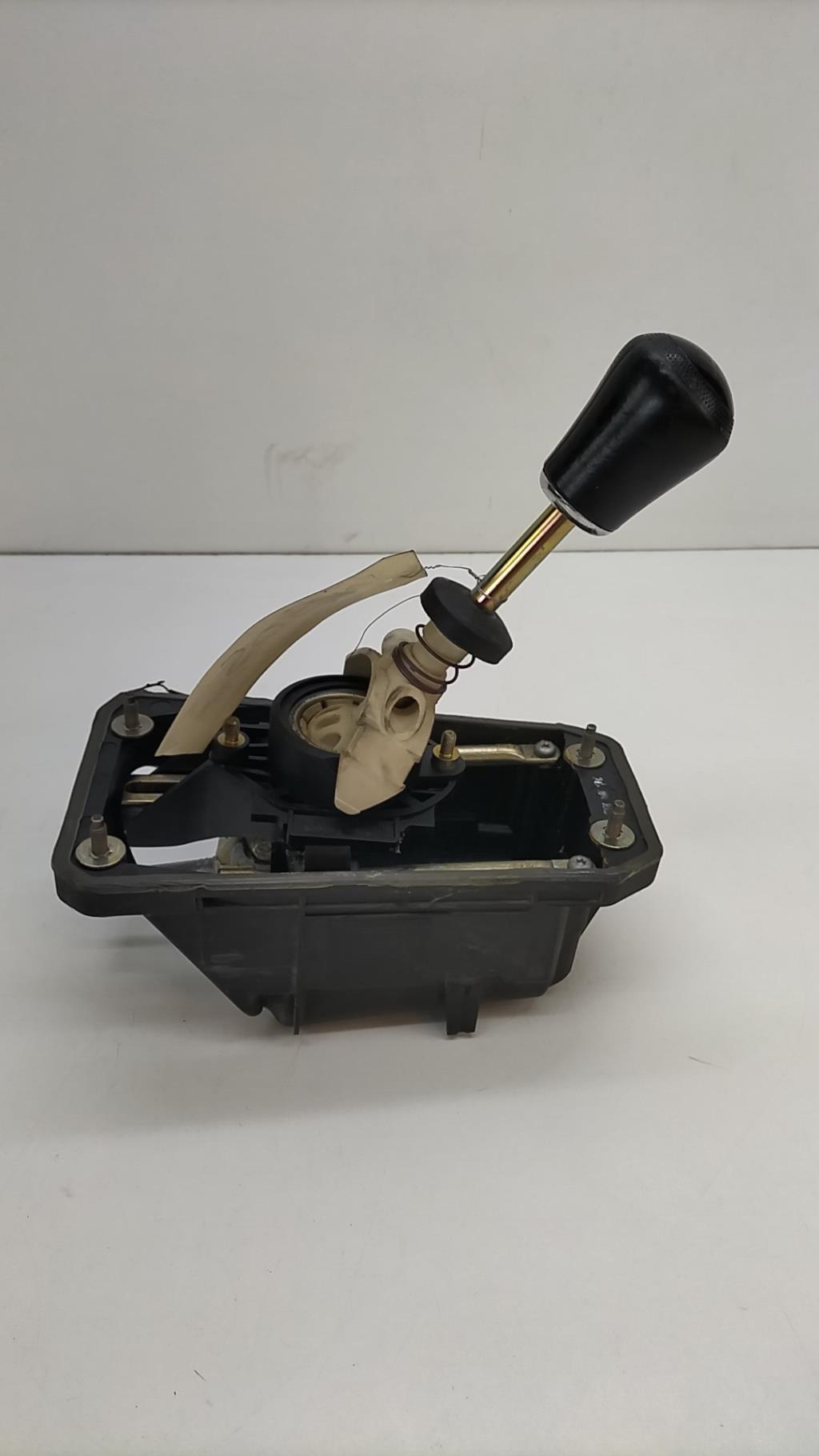 Levier de vitesses AUDI A4 1 PHASE 2 Diesel - 1