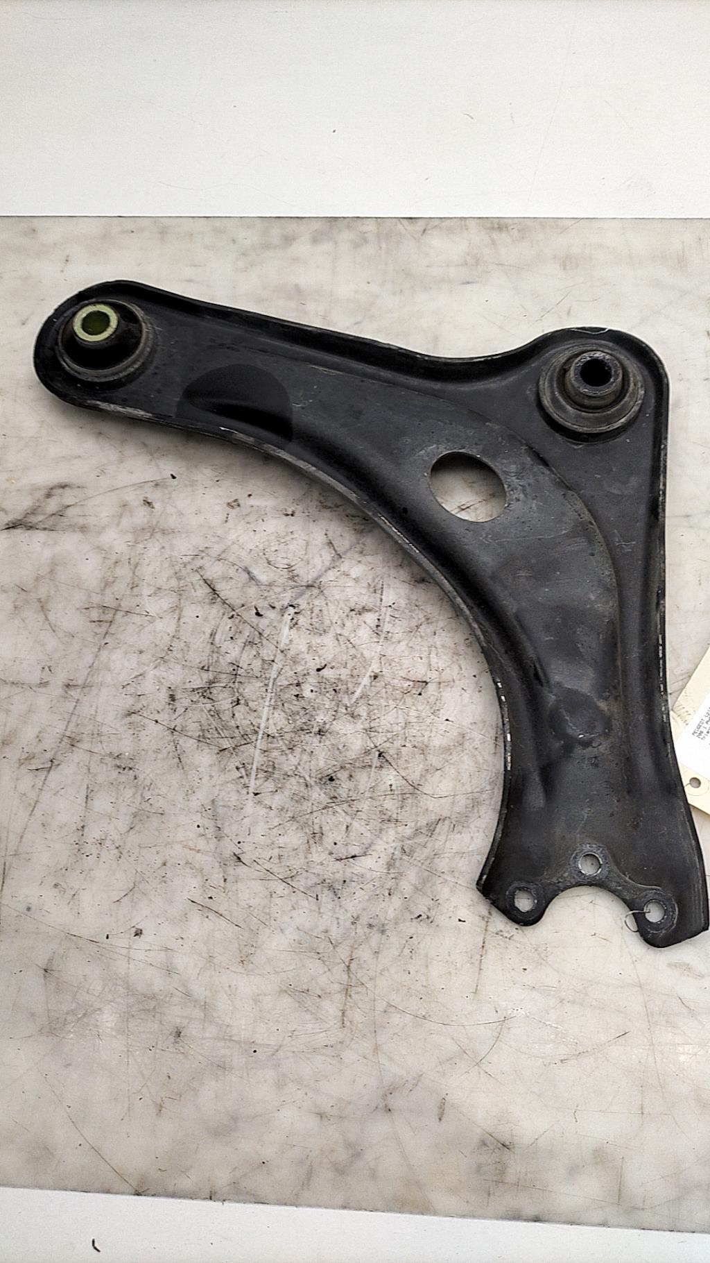 Triangolo anteriore sinistro PEUGEOT 208 1 PHASE 2 Diésel - 1