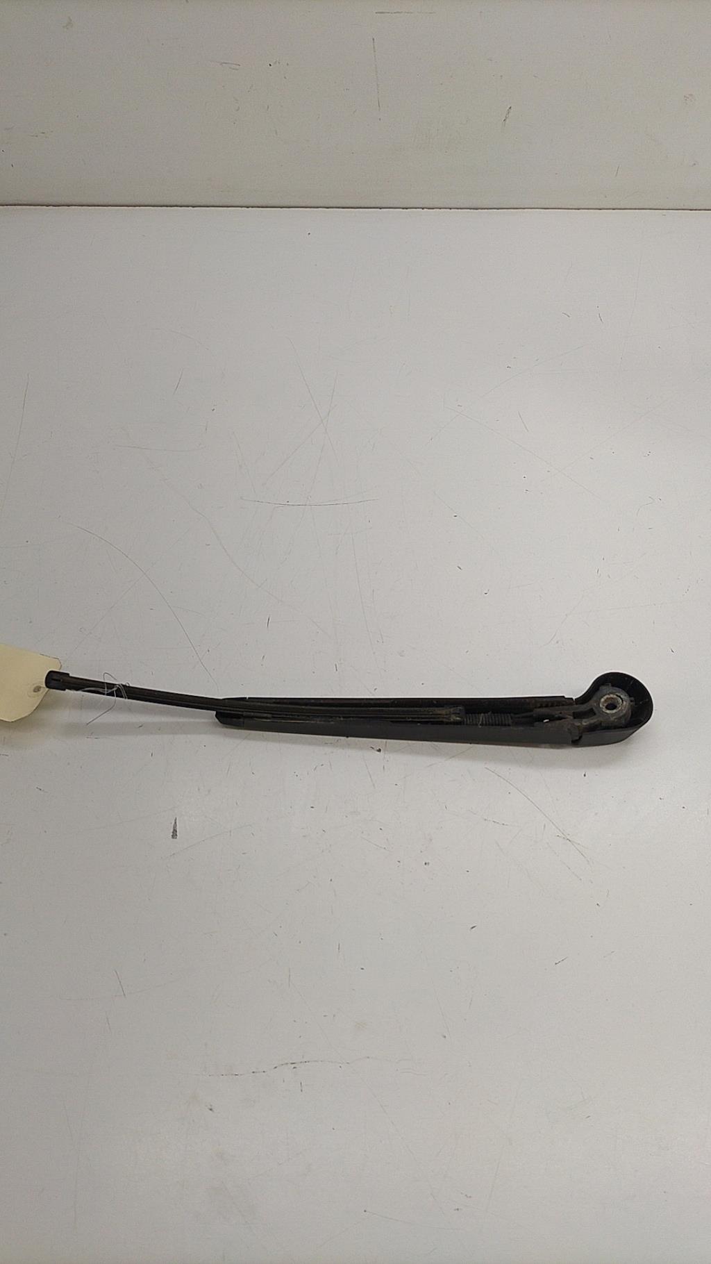 Braccio tergicristallo posteriore VOLKSWAGEN GOLF 6 Diésel - 1