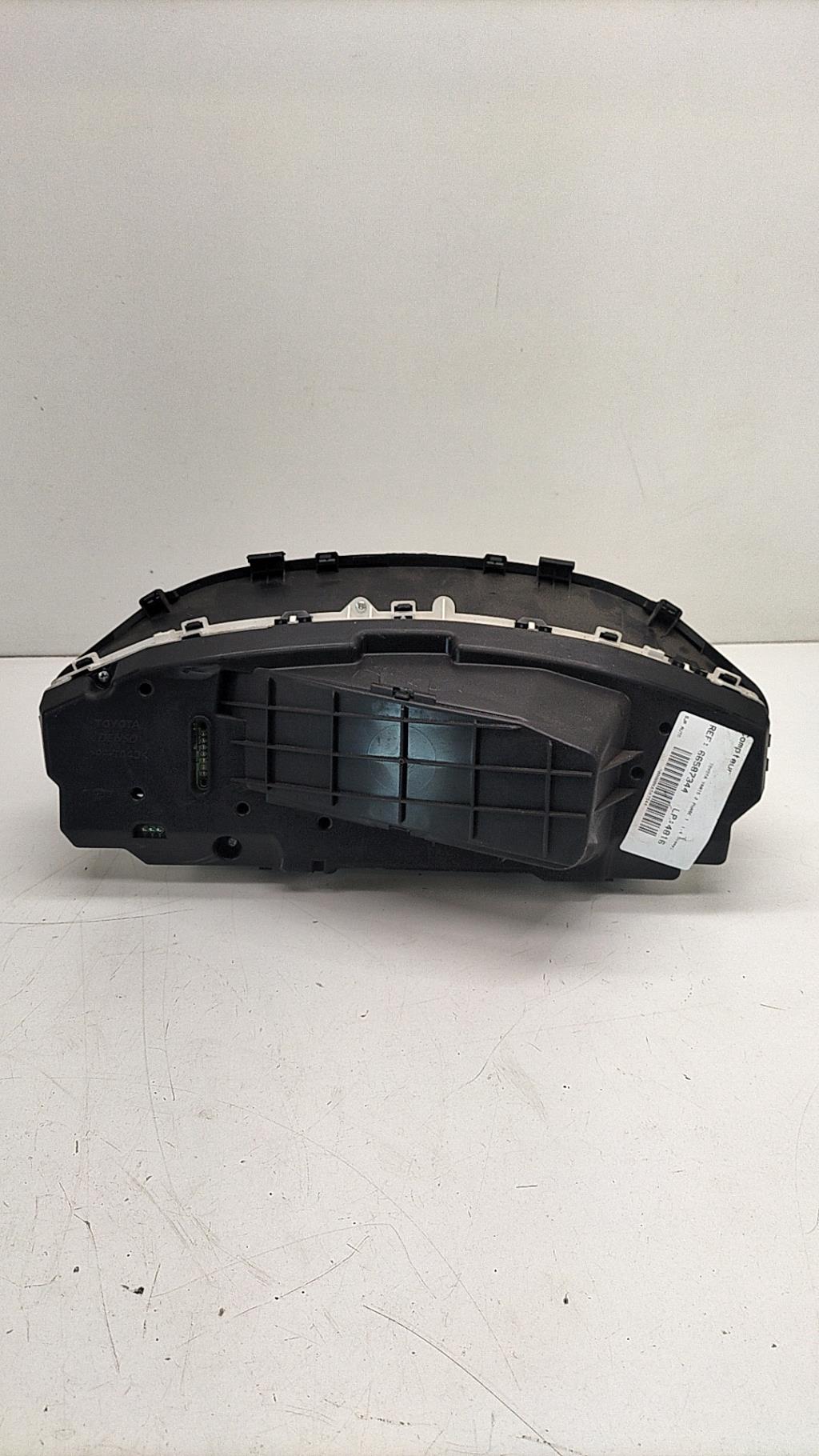 Compteur TOYOTA YARIS 2 PHASE 1 Diesel - 1