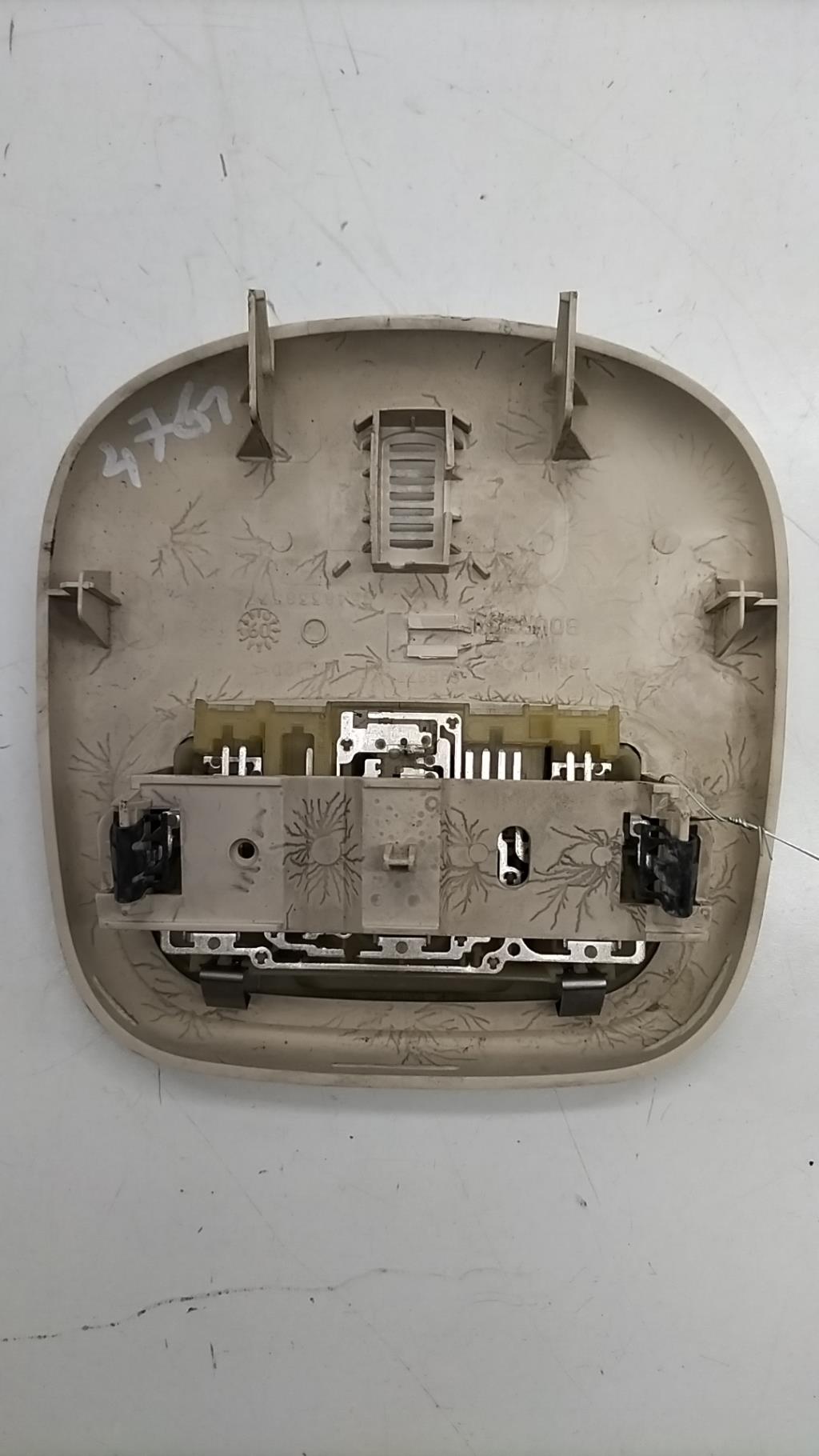 Eclairage de plafonnier CITROEN C4 1 PHASE 2 Diesel - 1