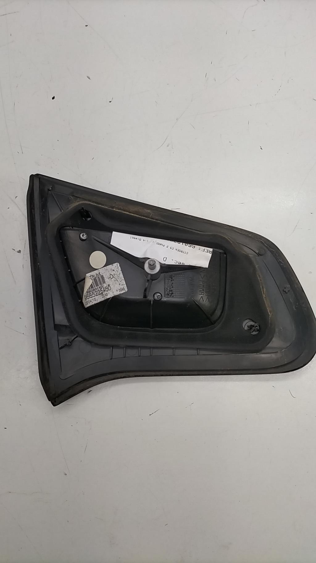 Feu arriere secondaire droit (feux) CITROEN C3 2 PHASE 1 Diesel - 1