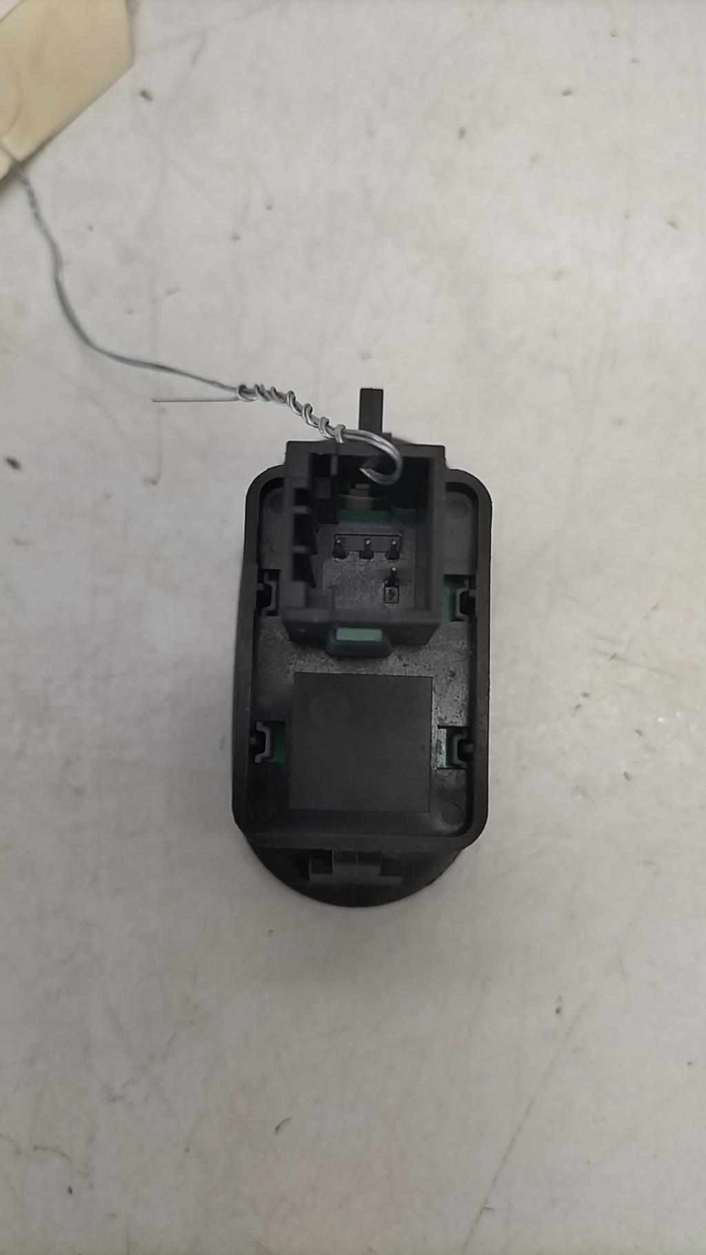 Interruttore lavacristalli anteriore sinistro CITROEN C3 PLURIEL PHASE 1 CABRIOLET Gasolina - 1