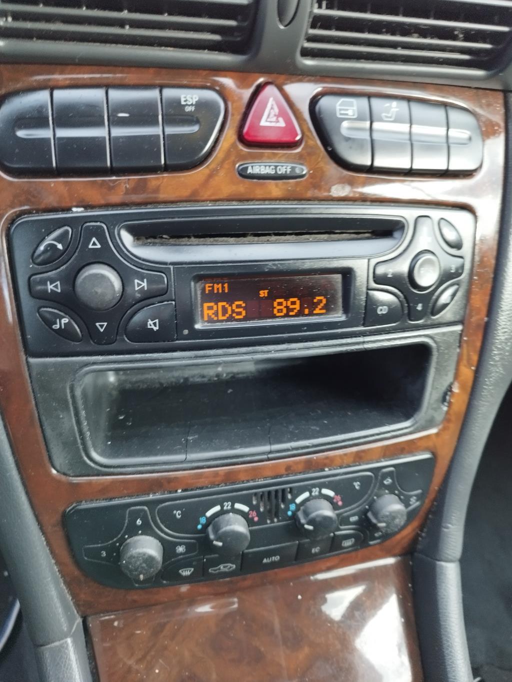 Autoradio originale MERCEDES CLASSE C 203 PHASE 1 Diésel - 1